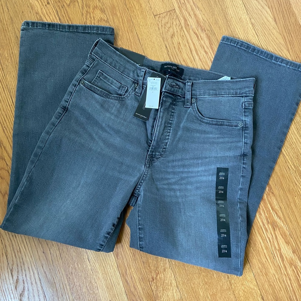 •Banana Republic Factory• cropped grey jeans